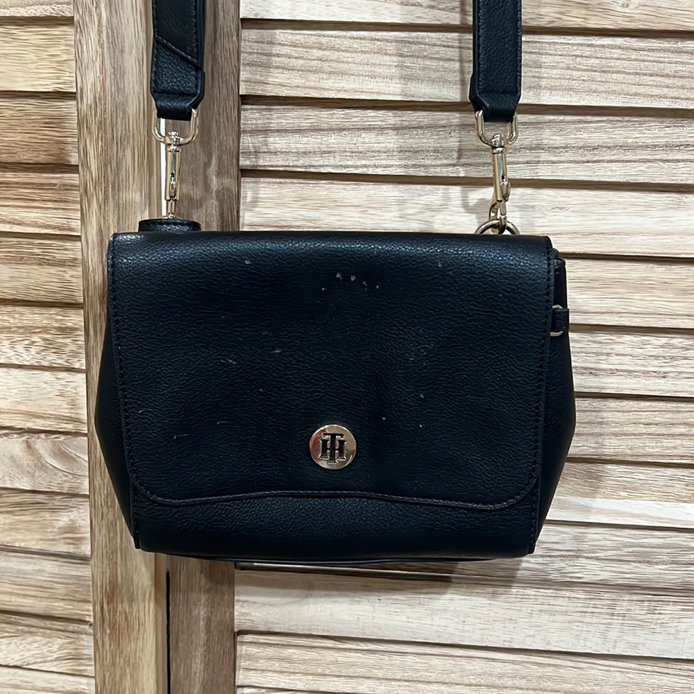 Tommy Hilfiger purse